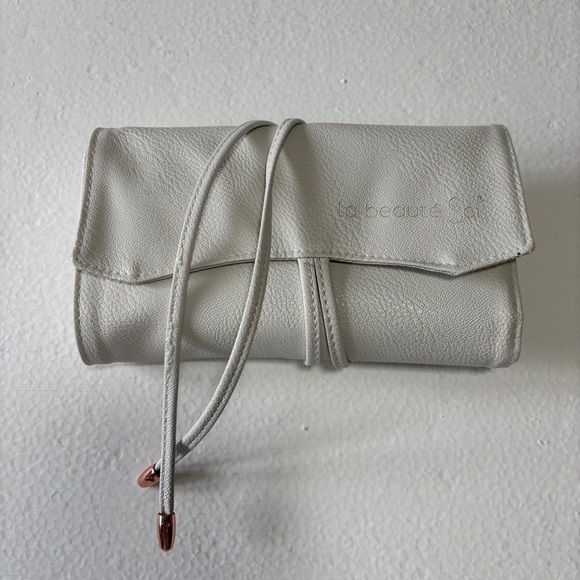 La Beaute Soi - 10 Makeup Brush Pro Kit Vegan Leather Clutch - NEW - Picture 4 of 6